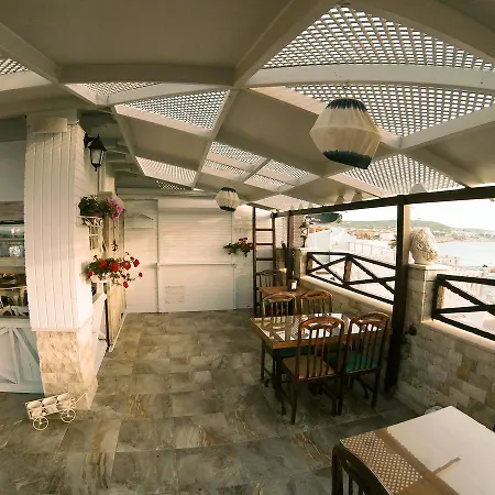 Golden Stone Butik Çeşme