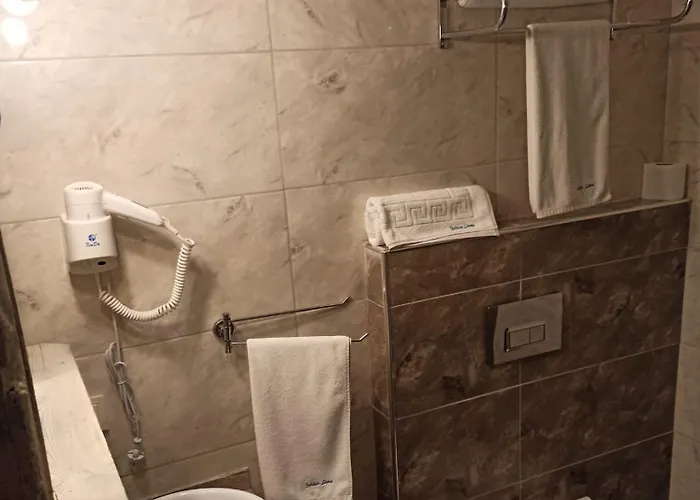 Golden Stone Butik Çeşme